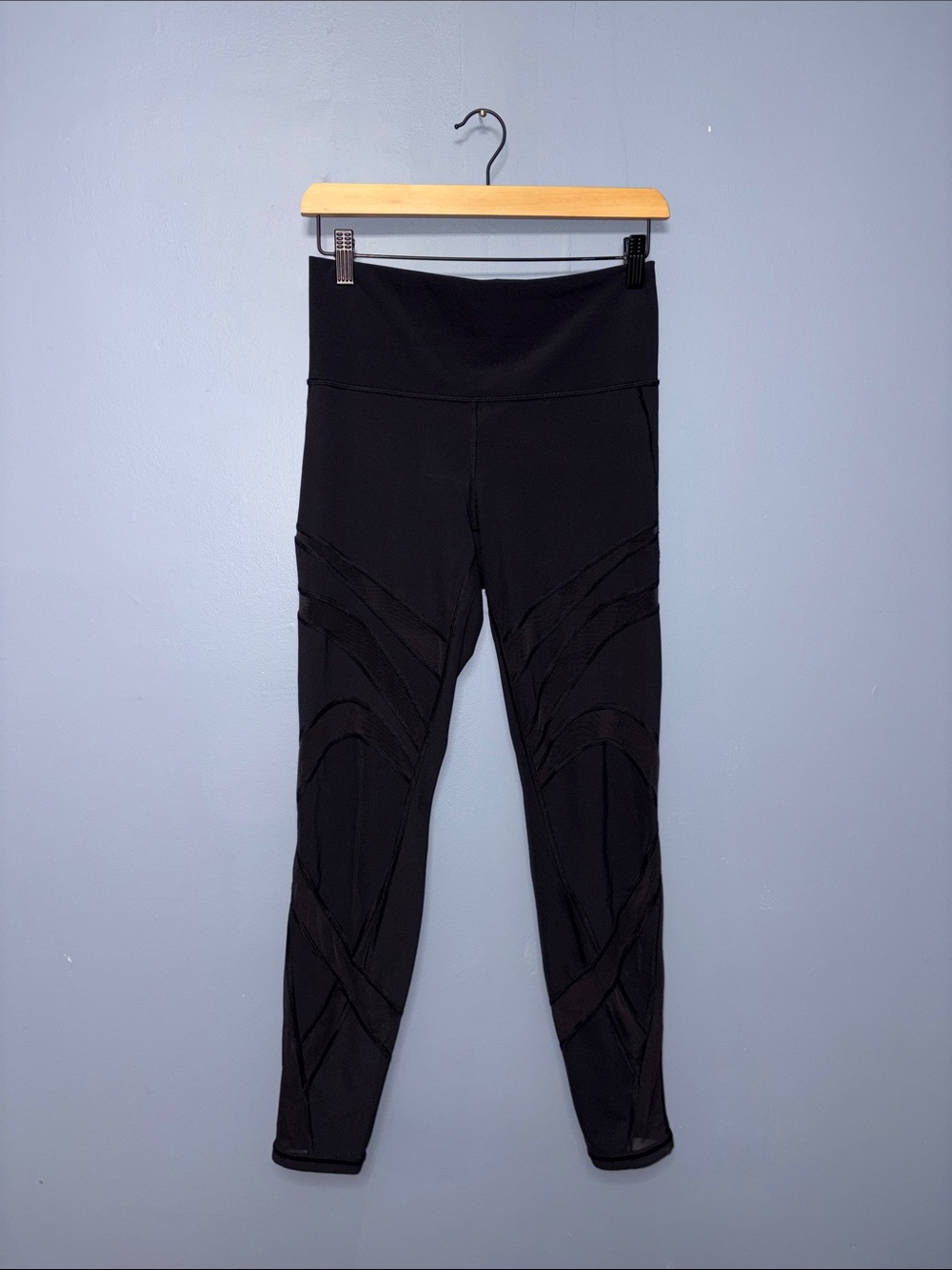 Lululemon | Black Mesh Leggings
